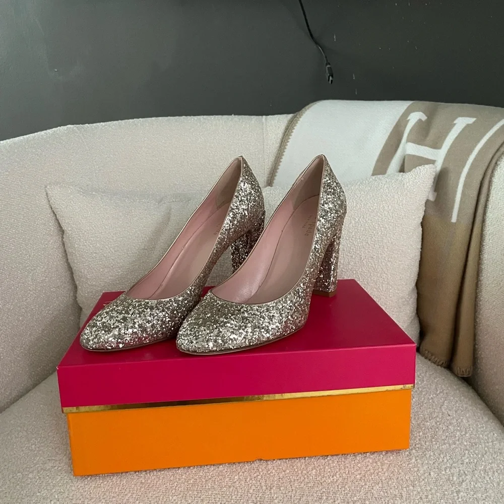 Kate‎ Spade Silver Glitter Sparkly Round Toe Chunky Heel Pump